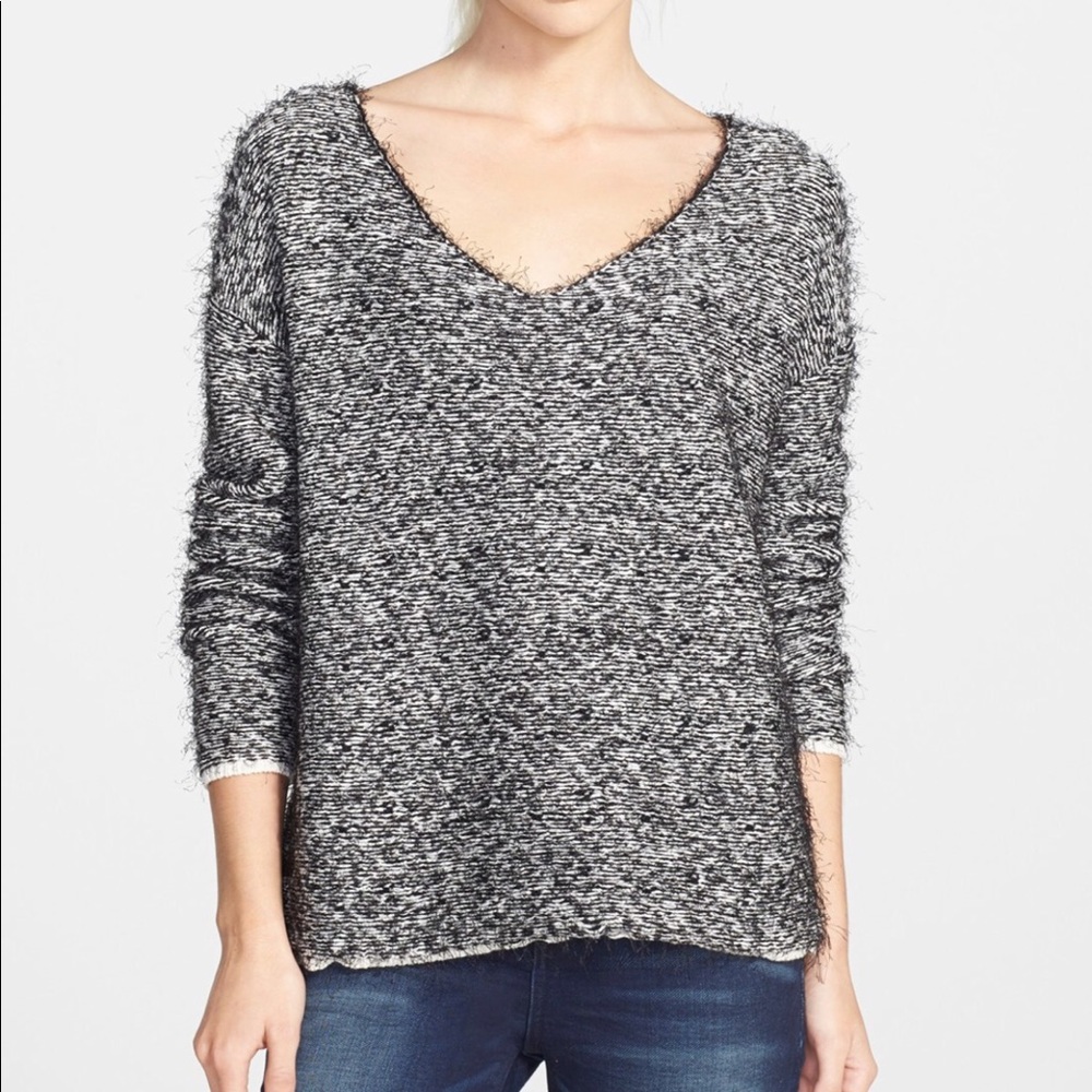 Black and white Tildon sweater - size S